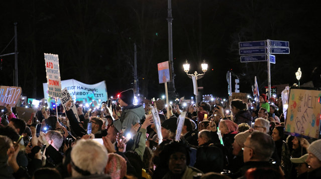 Manifestaţii la Berlin. Mii de oameni protestează împotriva extremismului.