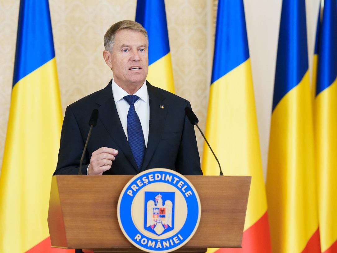 Klaus Iohannis din România spune că va rămâne în funcție până la alegerea unui nou președinte.